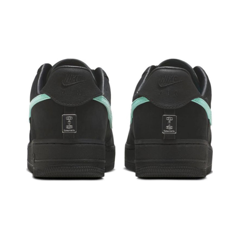 Limited to 30 Pairs! Ends When Sold Out!【Nike (Nike) | Official Site】★Worldwide Shipping Included★ The Collaboration That Shook the World★ Ultra Popular Items Featured in Magazines, TV, and Movies