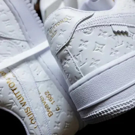 Limited to 100 Pairs! To Celebrate the 40th Anniversary of Nike Air Force 1, the 2024 Fall/Winter New Release “Louis Vuitton (Louis Vuitton) X Nike Air Force 1 White” will be released! Likely to Sell Out Fast!