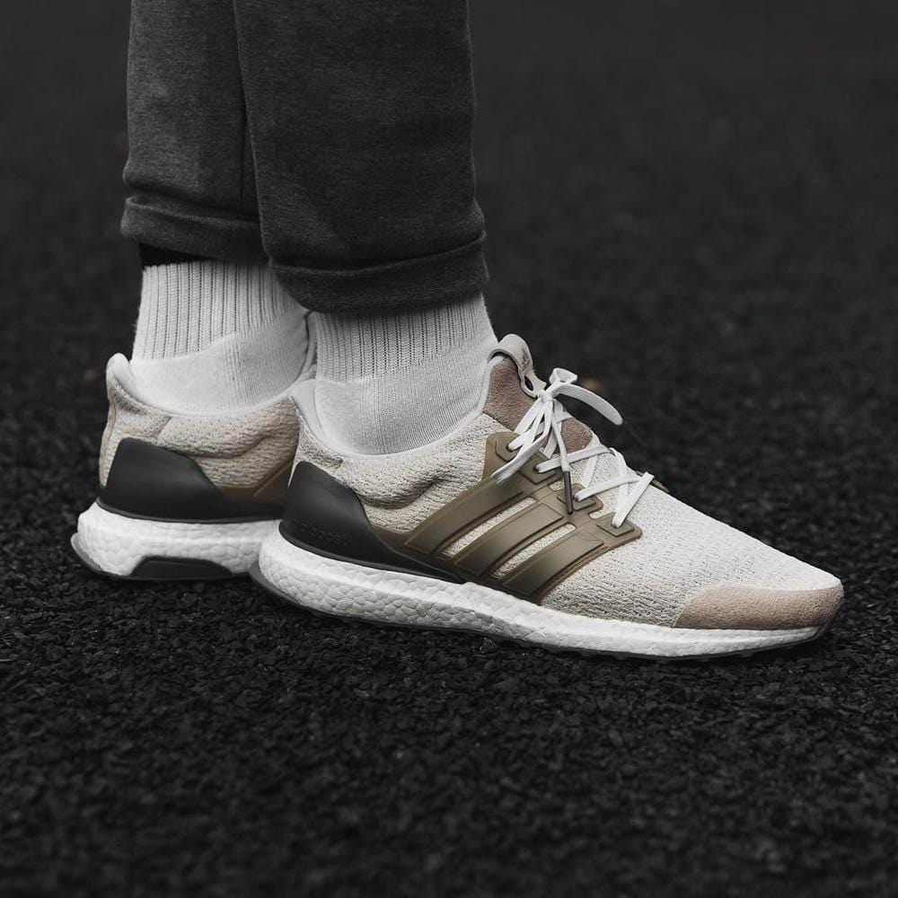 adidas Ultra Boost LUX Grey