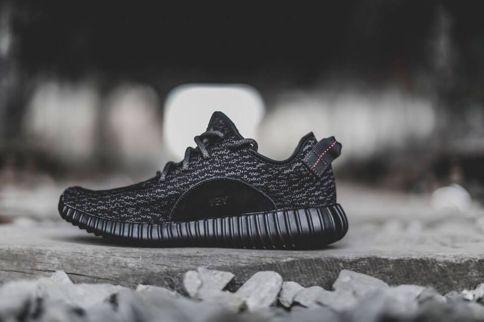 adidas Yeezy 350 Pirate Black 2.0 (2016)