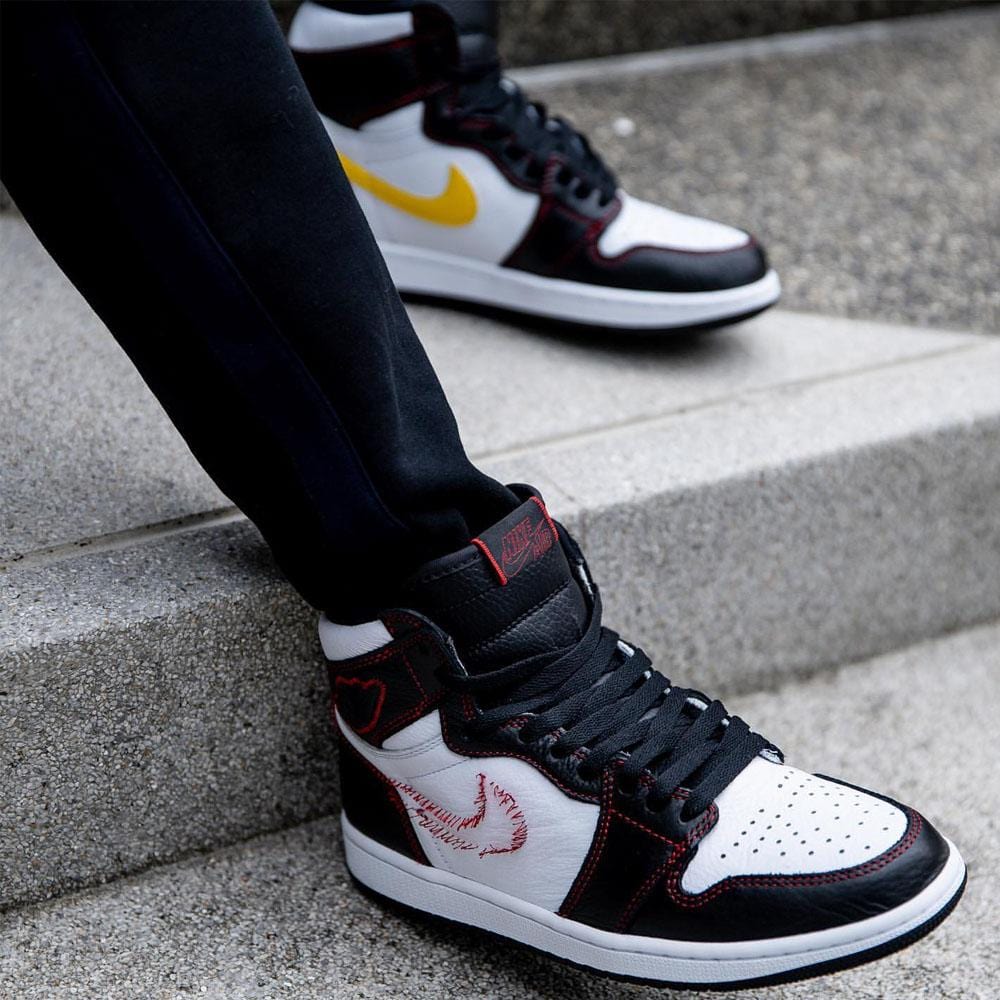 Air Jordan 1 Retro High OG 'Defiant'