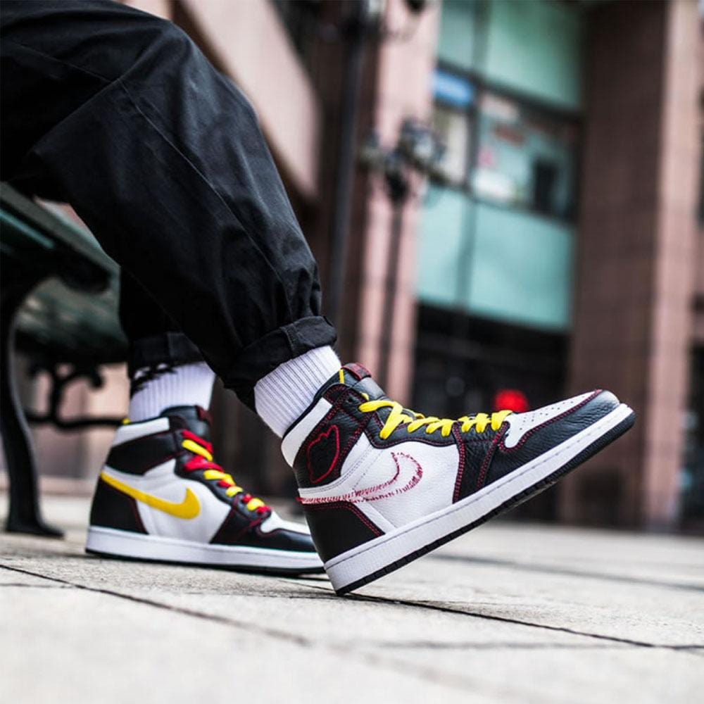 Air Jordan 1 Retro High OG 'Defiant'
