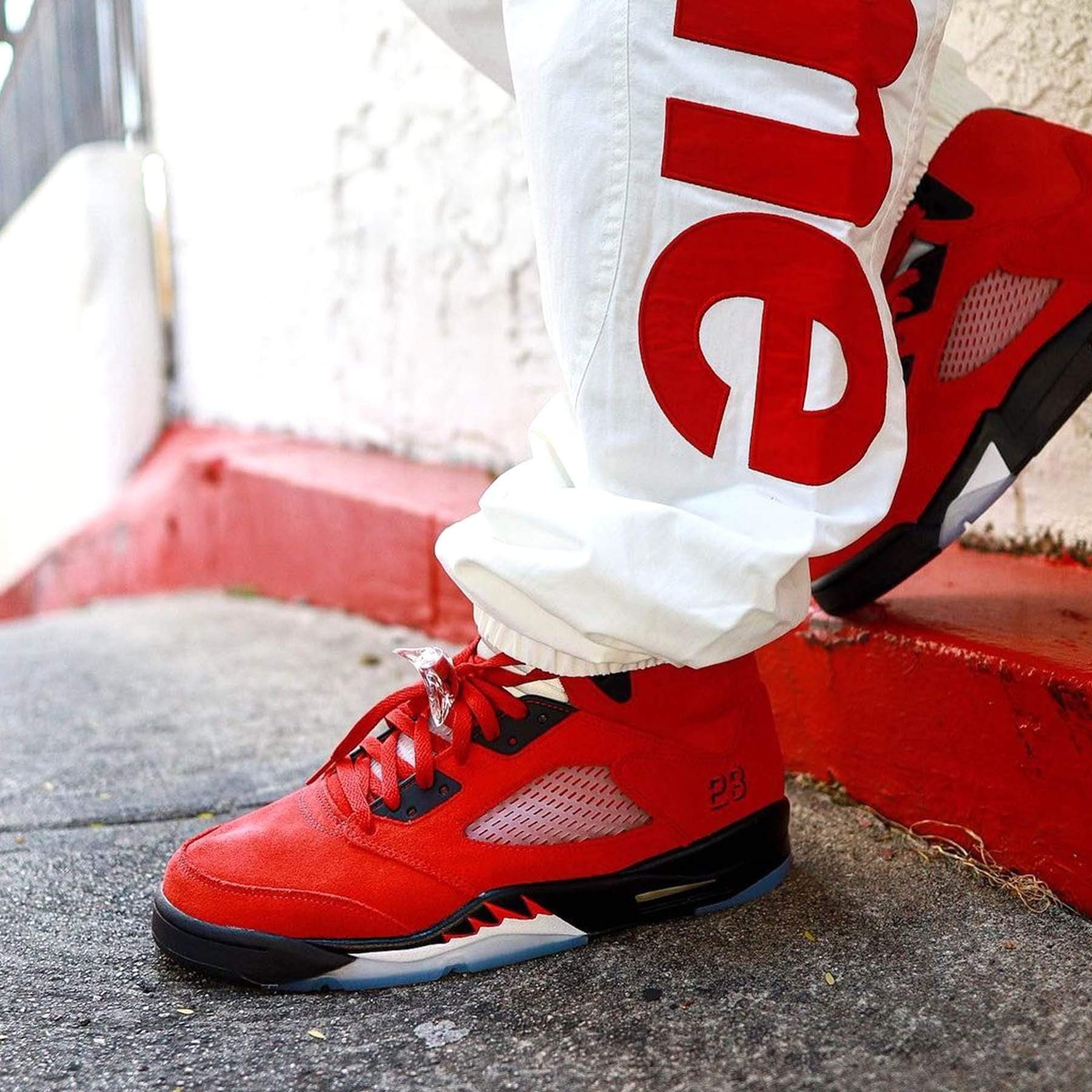 Air Jordan 5 Retro 'Raging Bull' 2021
