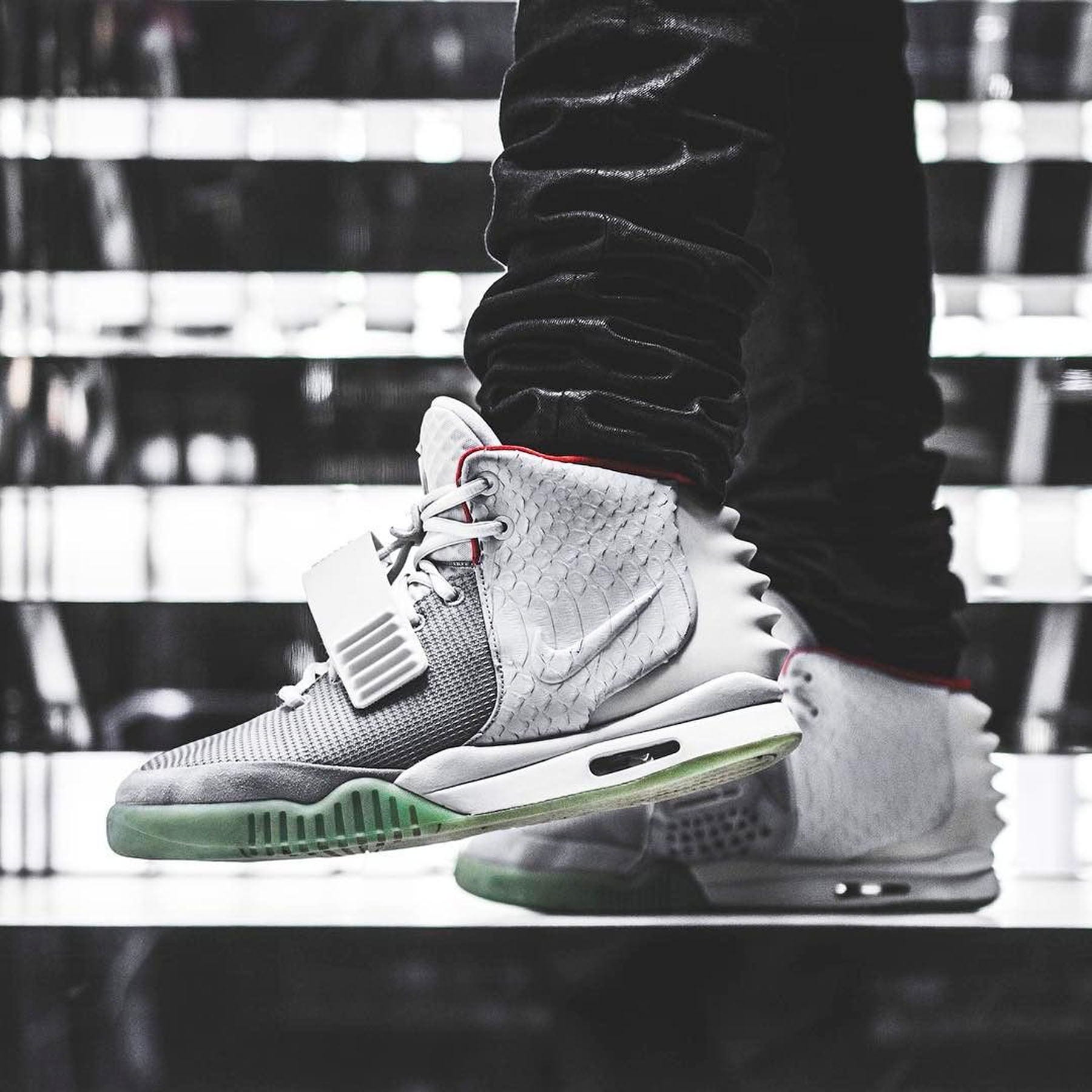 Nike Air Yeezy 2 NRG 'Pure Platinum'