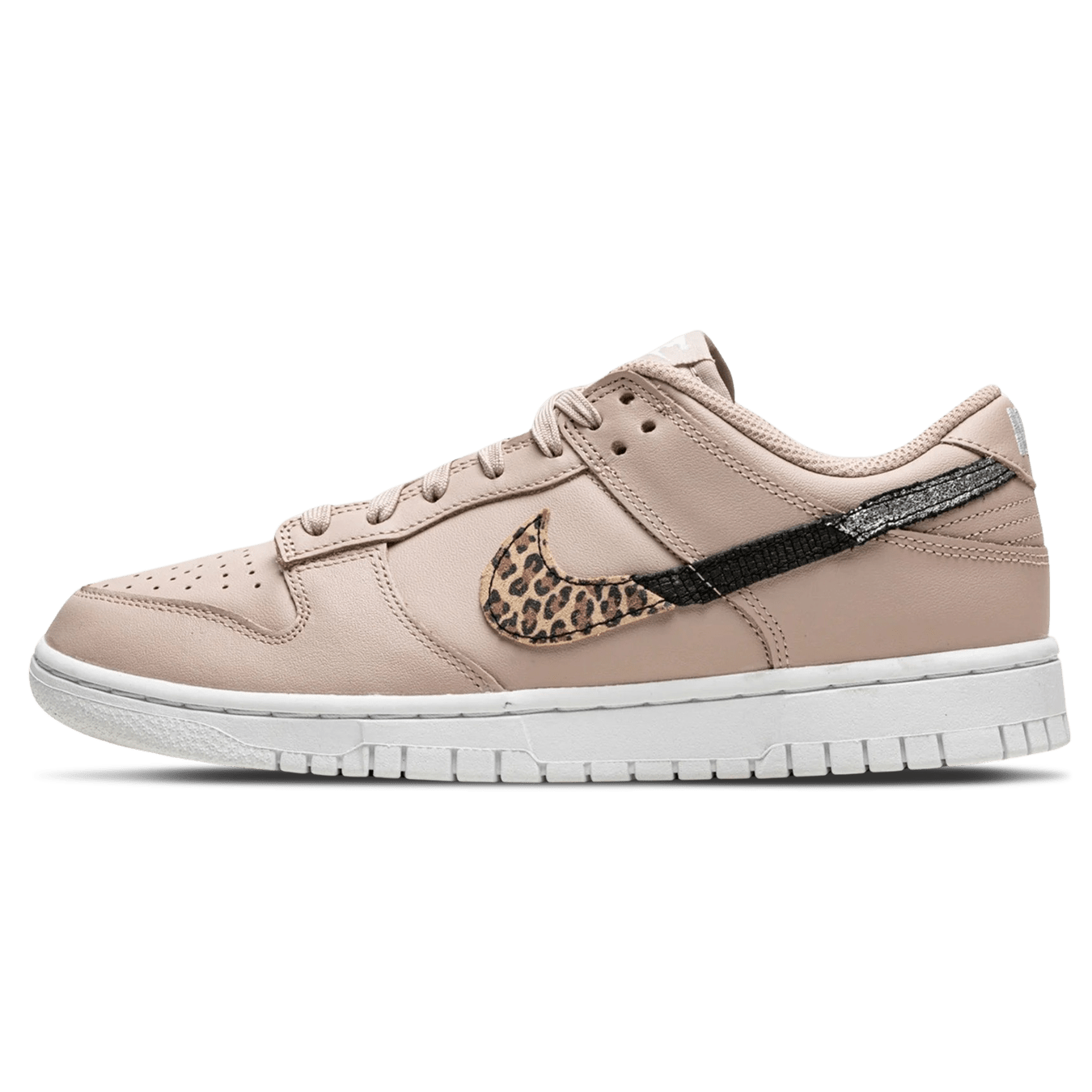 Nike Dunk Low SE Wmns 'Primal Pink'