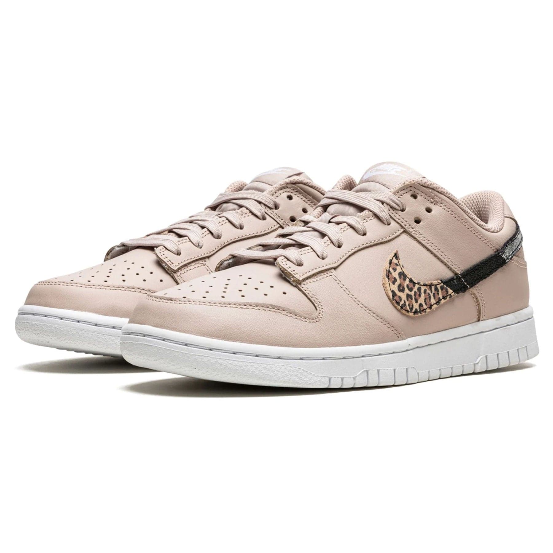 Nike Dunk Low SE Wmns 'Primal Pink'