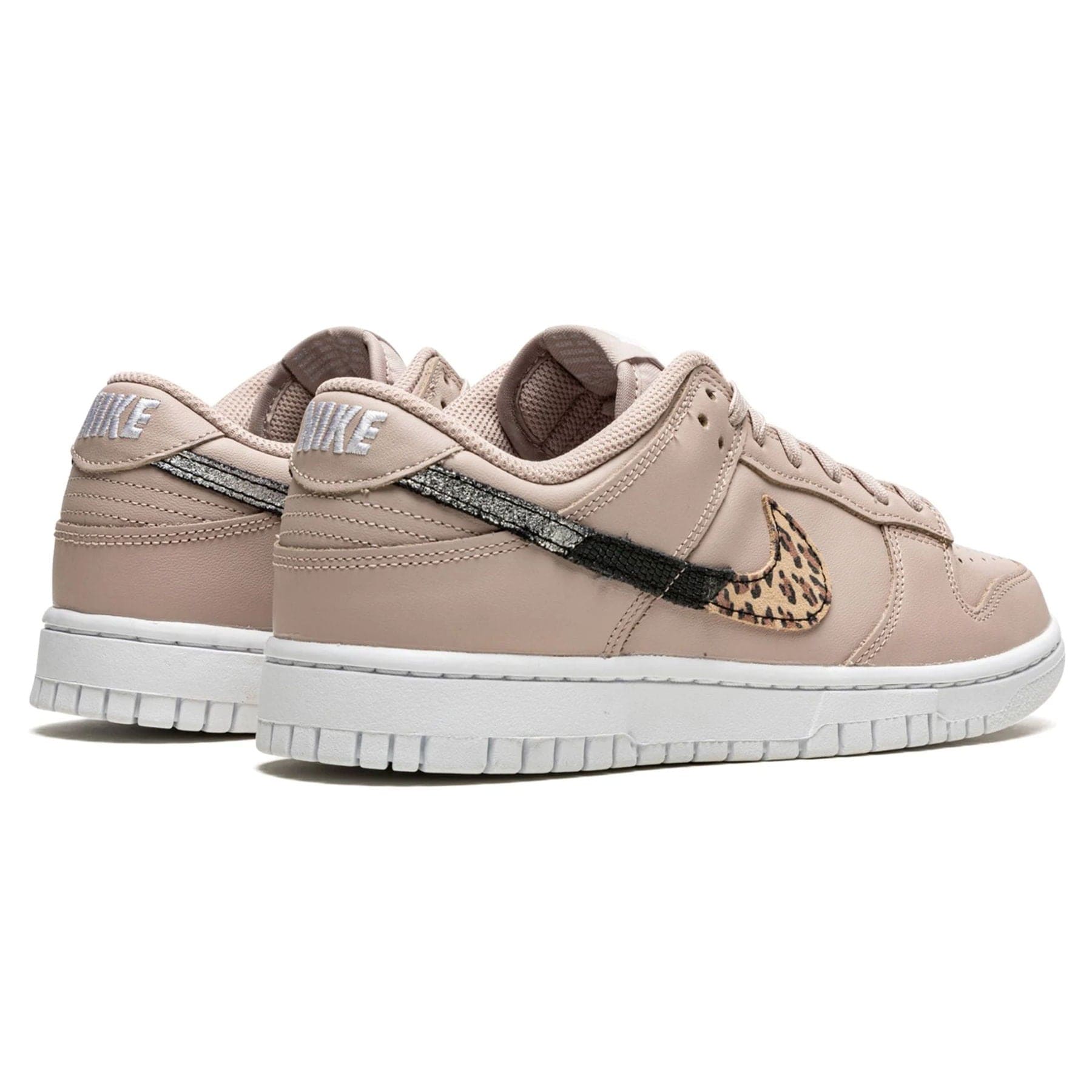 Nike Dunk Low SE Wmns 'Primal Pink'