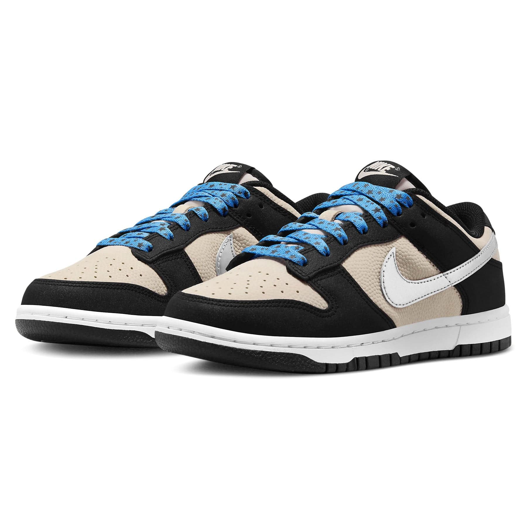 Nike Dunk Low Wmns 'Starry Laces'