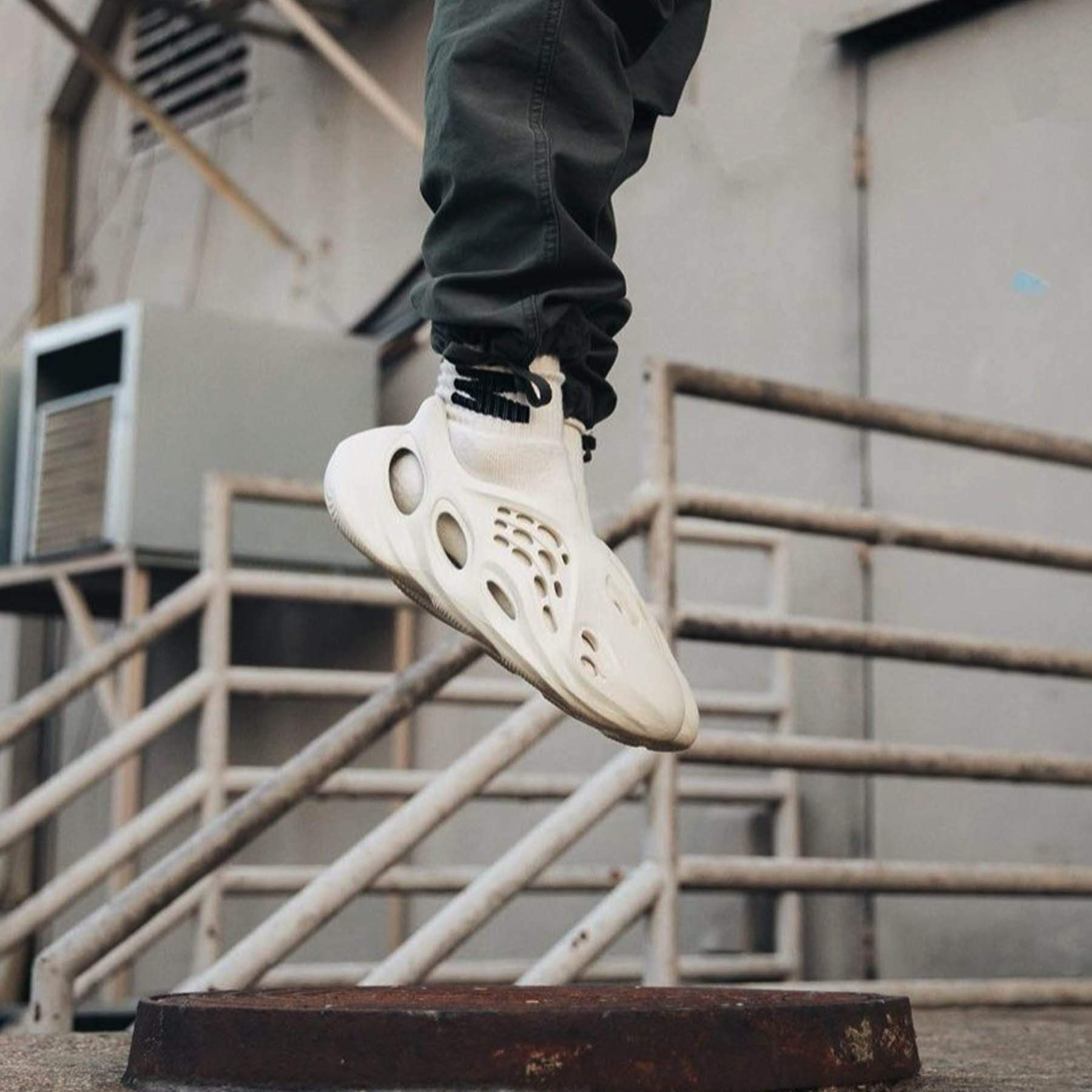 adidas Yeezy Foam Runner 'Sand'